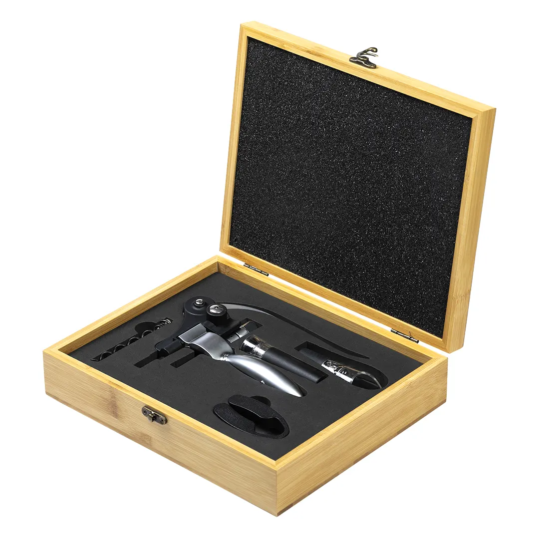 41.138.71 BAROLO - Vinski set u drvenoj kutiji, 5/1