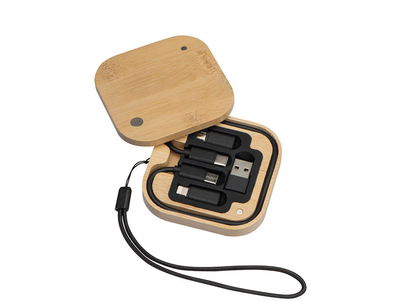 Set od bambusa za punjenje sa kablom za punjenje tip C i adapterima za USB, IOS, Android - FORD (3608)